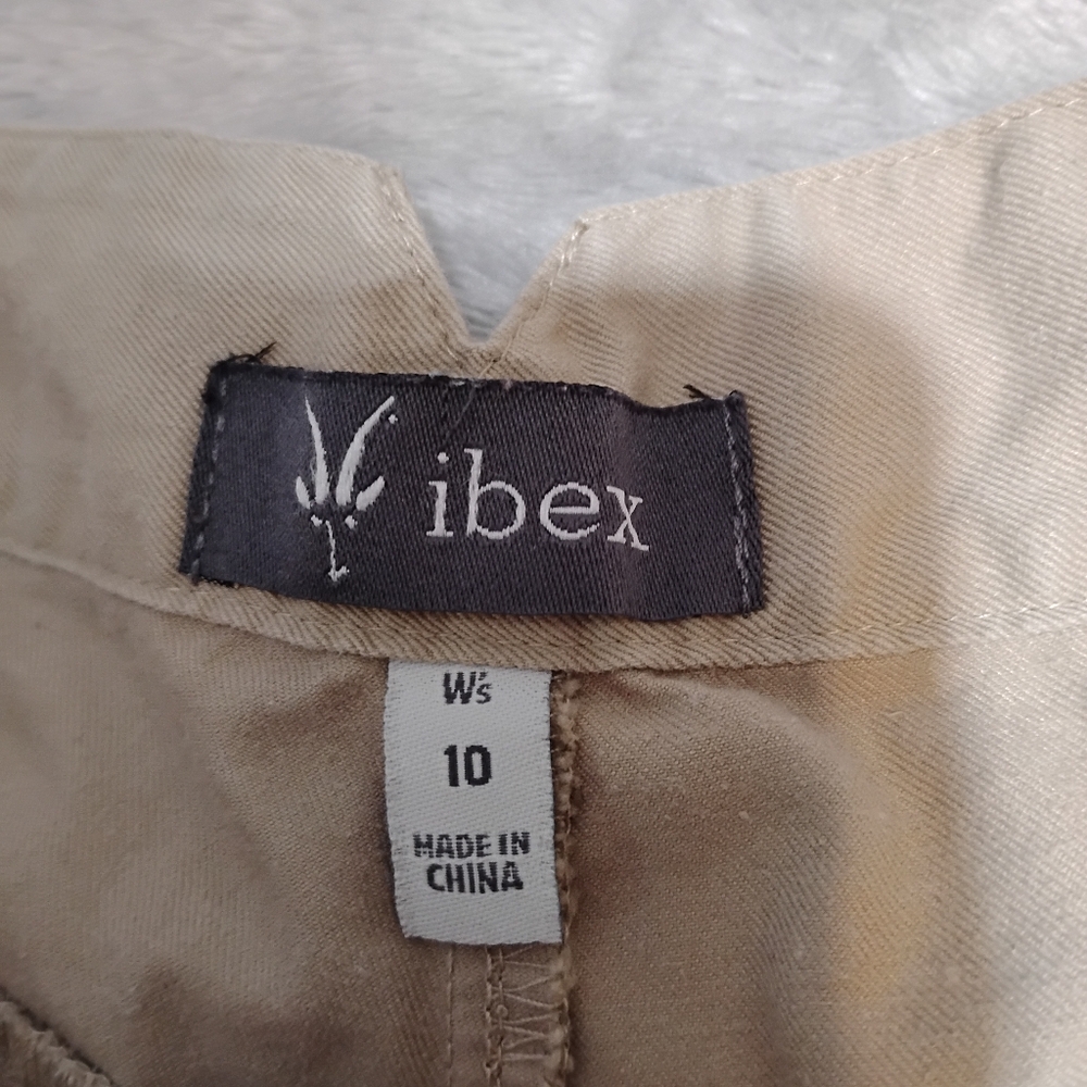 Ibex Women's Tan Shorts - Picture 6 of 9